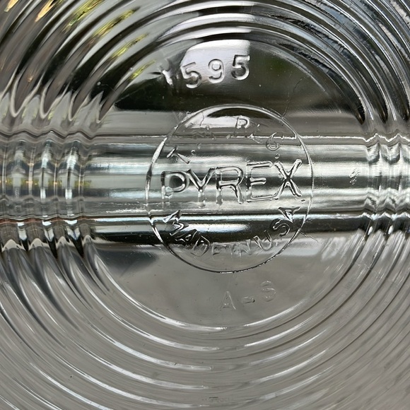 VTG Rodney Kent hand-forged hammered aluminum covered dish w/ Pyrex dish 1950s - Picture 11 of 17